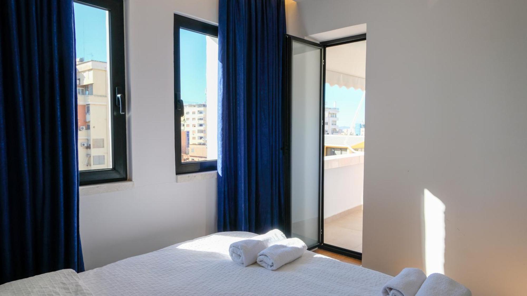 2E Center Apartment Tiranë Ngoại thất bức ảnh